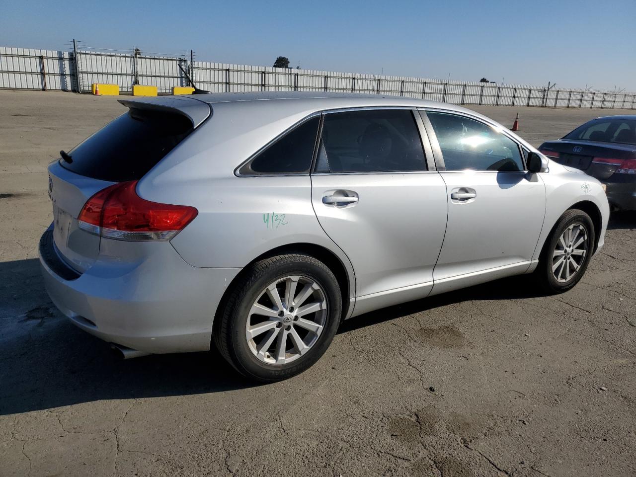 2011 Toyota Venza - Image 3