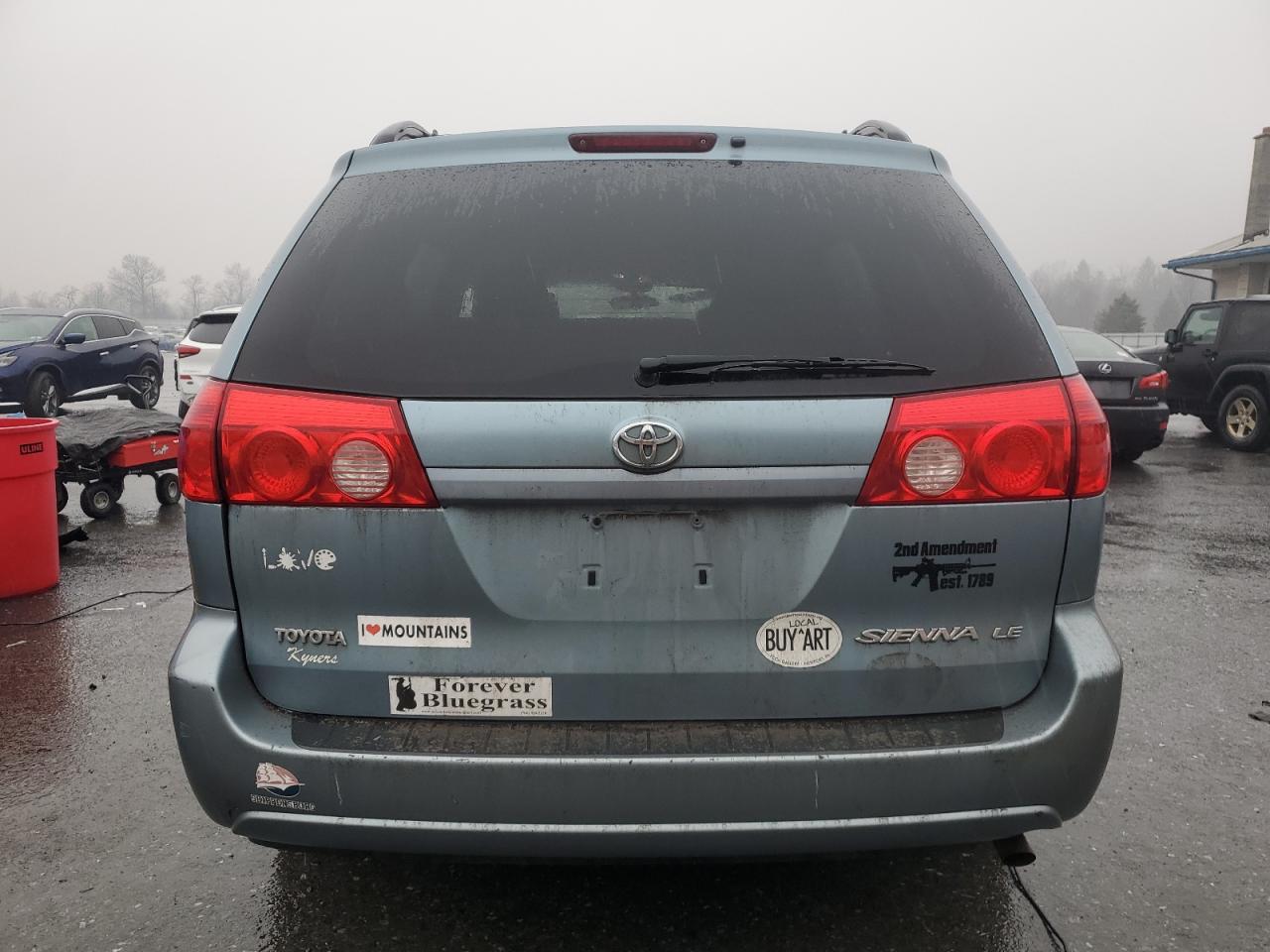2008 Toyota Sienna - Image 6