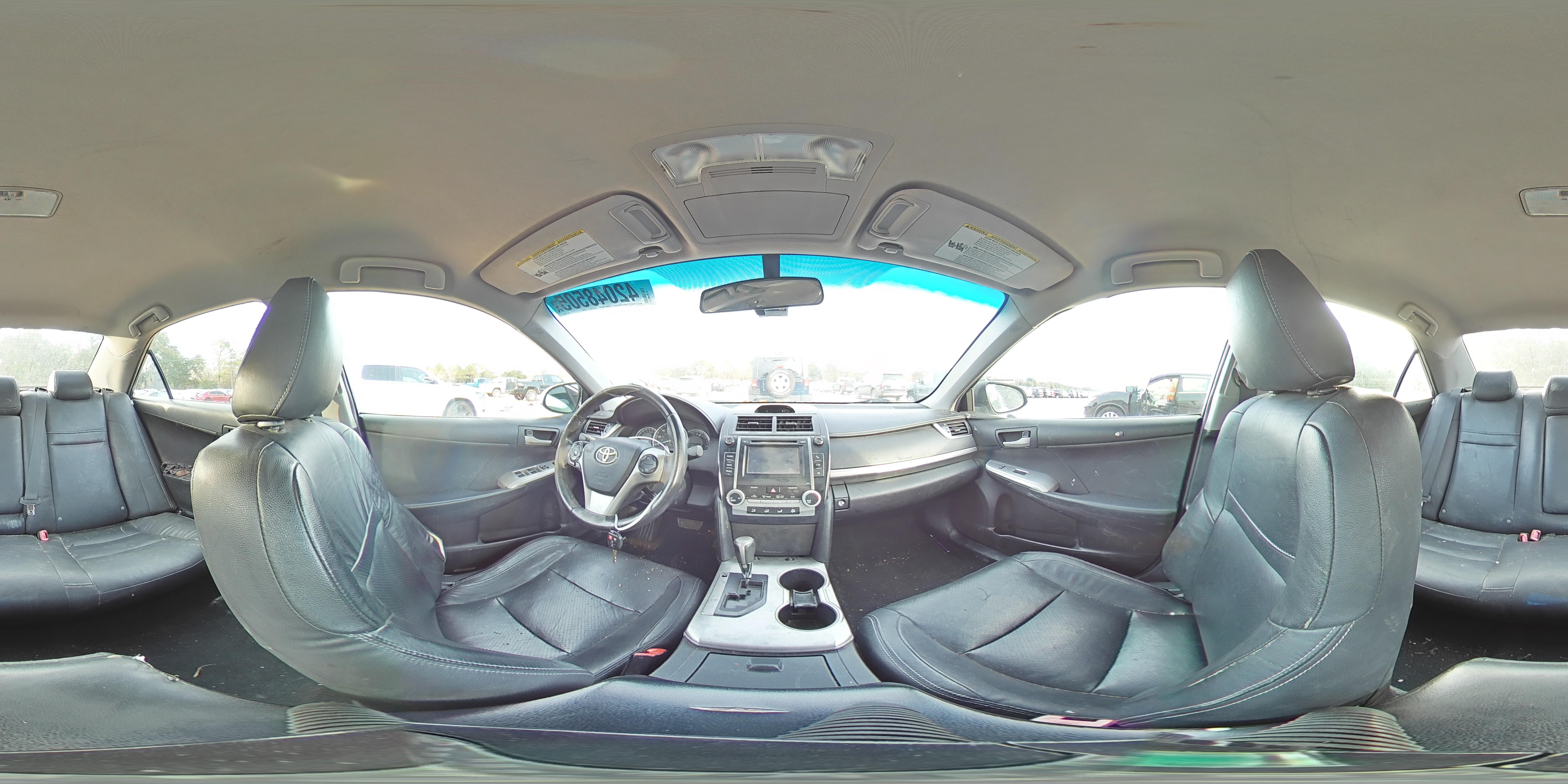 2012 Toyota Camry - Image 12