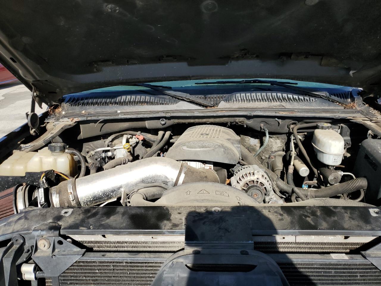 2004 Chevrolet Avalanche - Image 11
