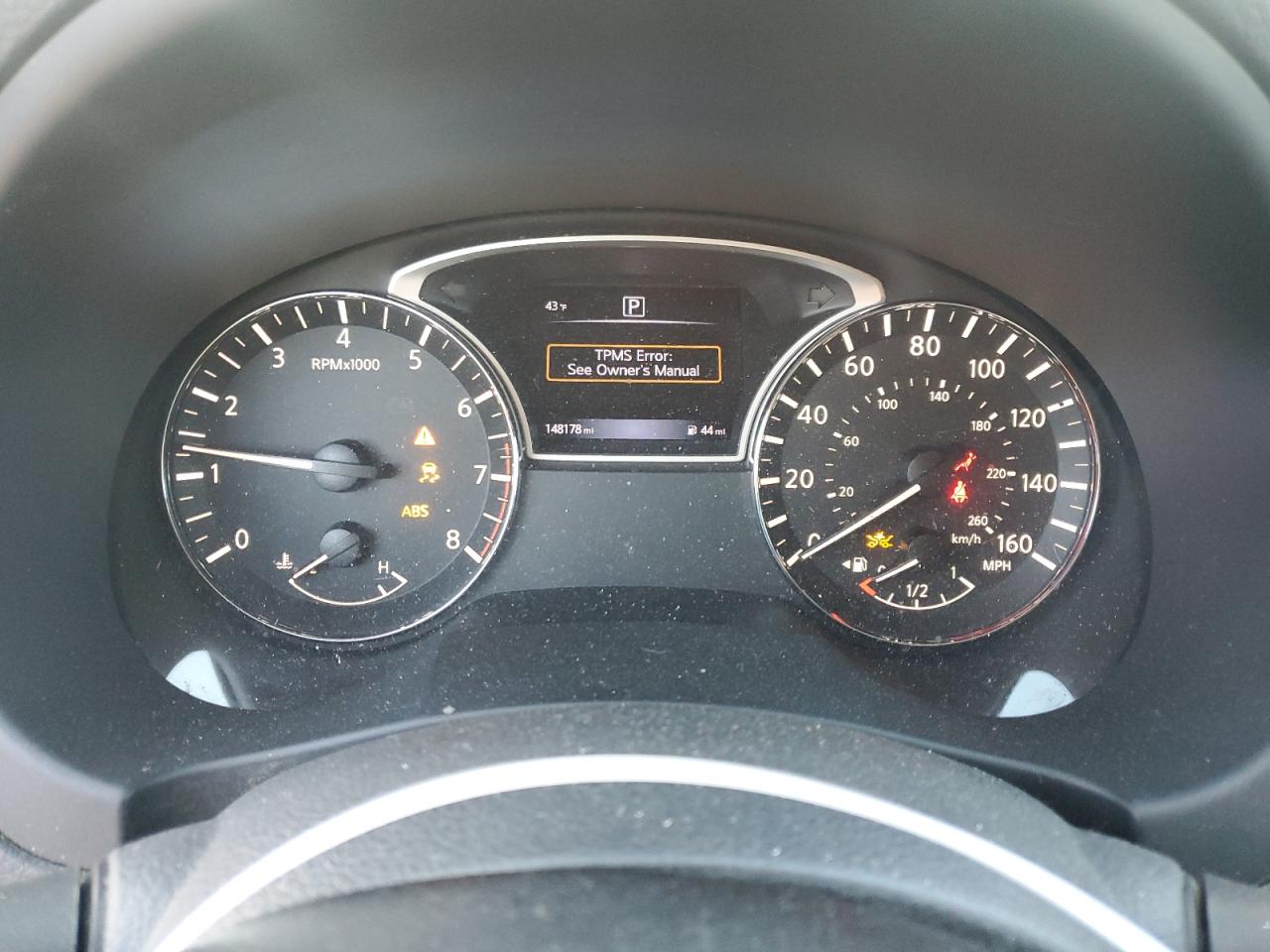 2018 Nissan Altima - Image 9