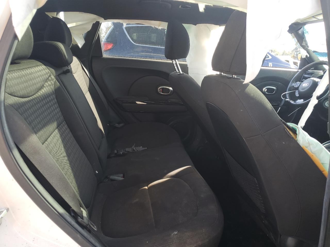 2015 Kia Soul - Image 10