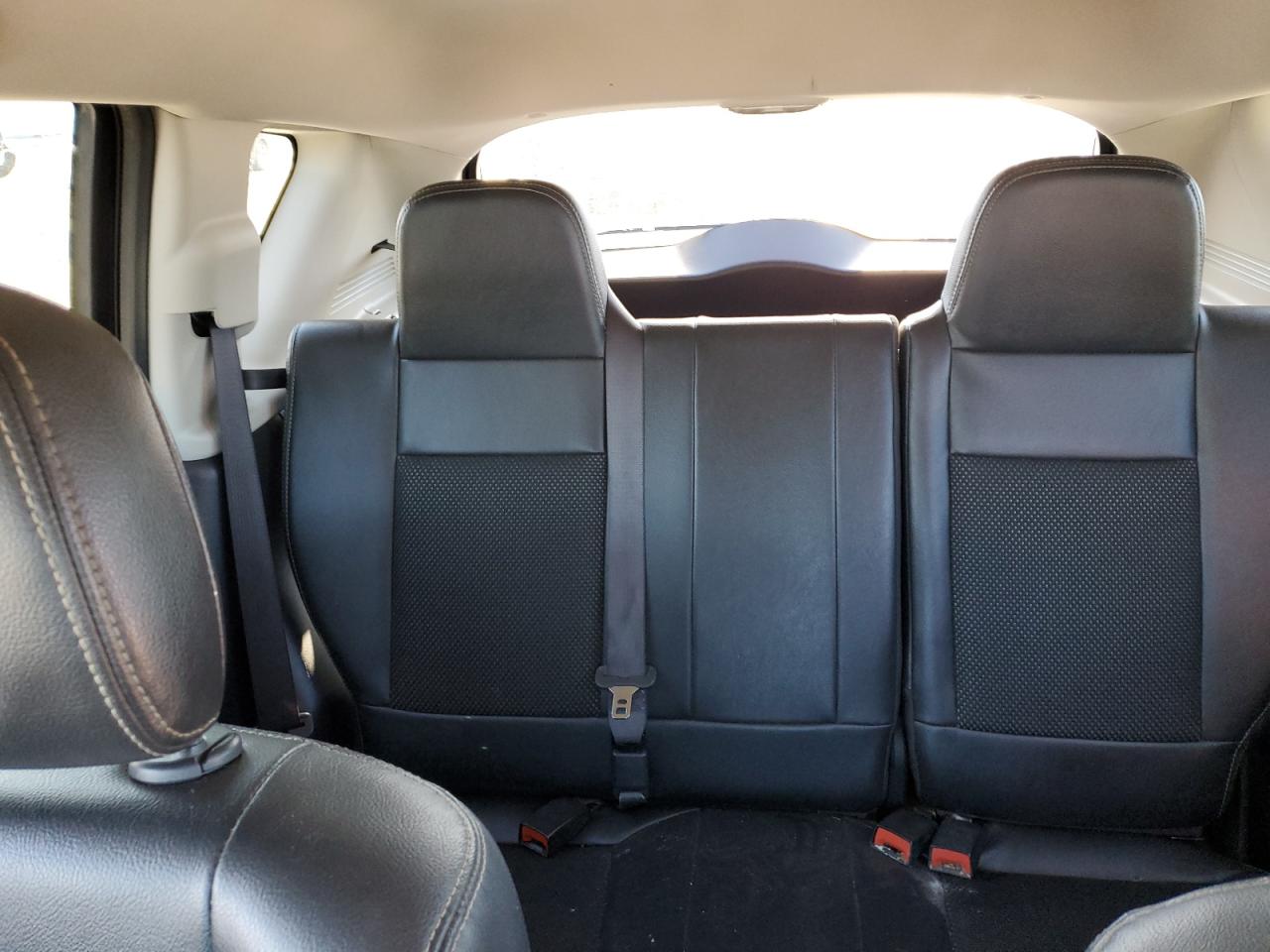 2016 Jeep Compass - Image 10