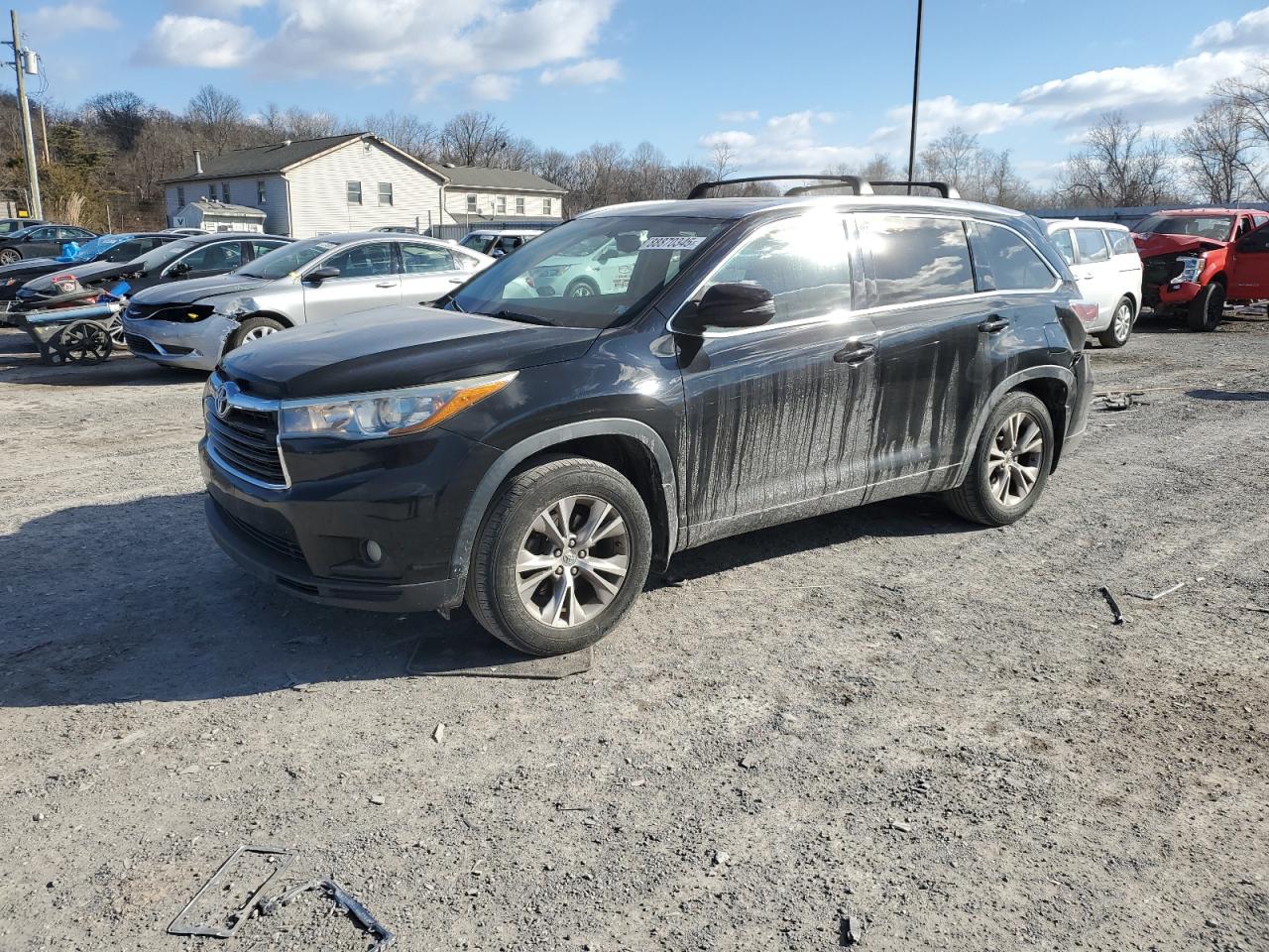 2015 Toyota Highlander - Image 1