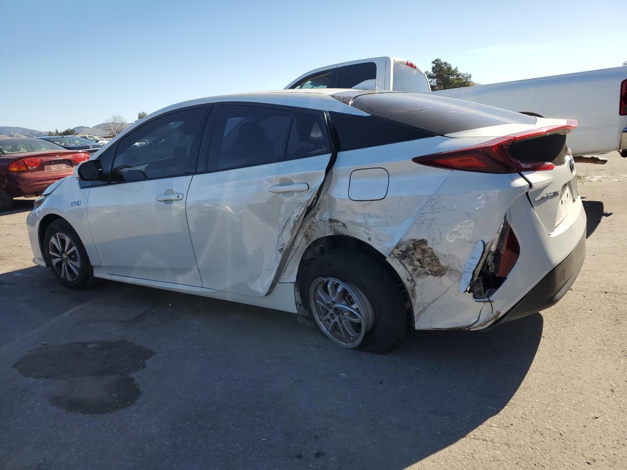 2019 Toyota Prius - Image 2