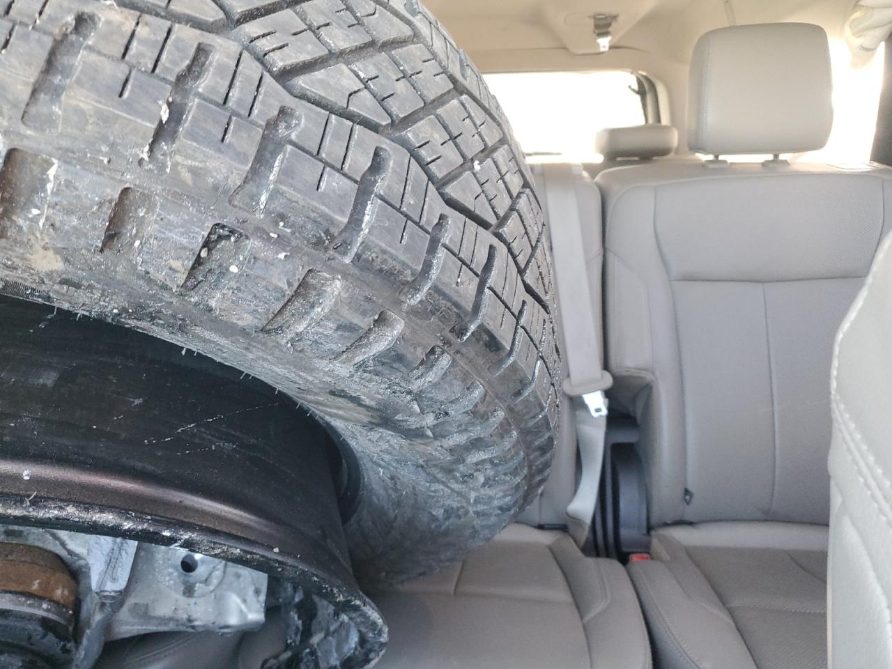 2018 Ford Expedition - Image 10