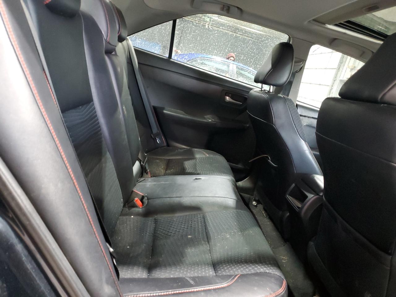 2015 Toyota Camry - Image 10