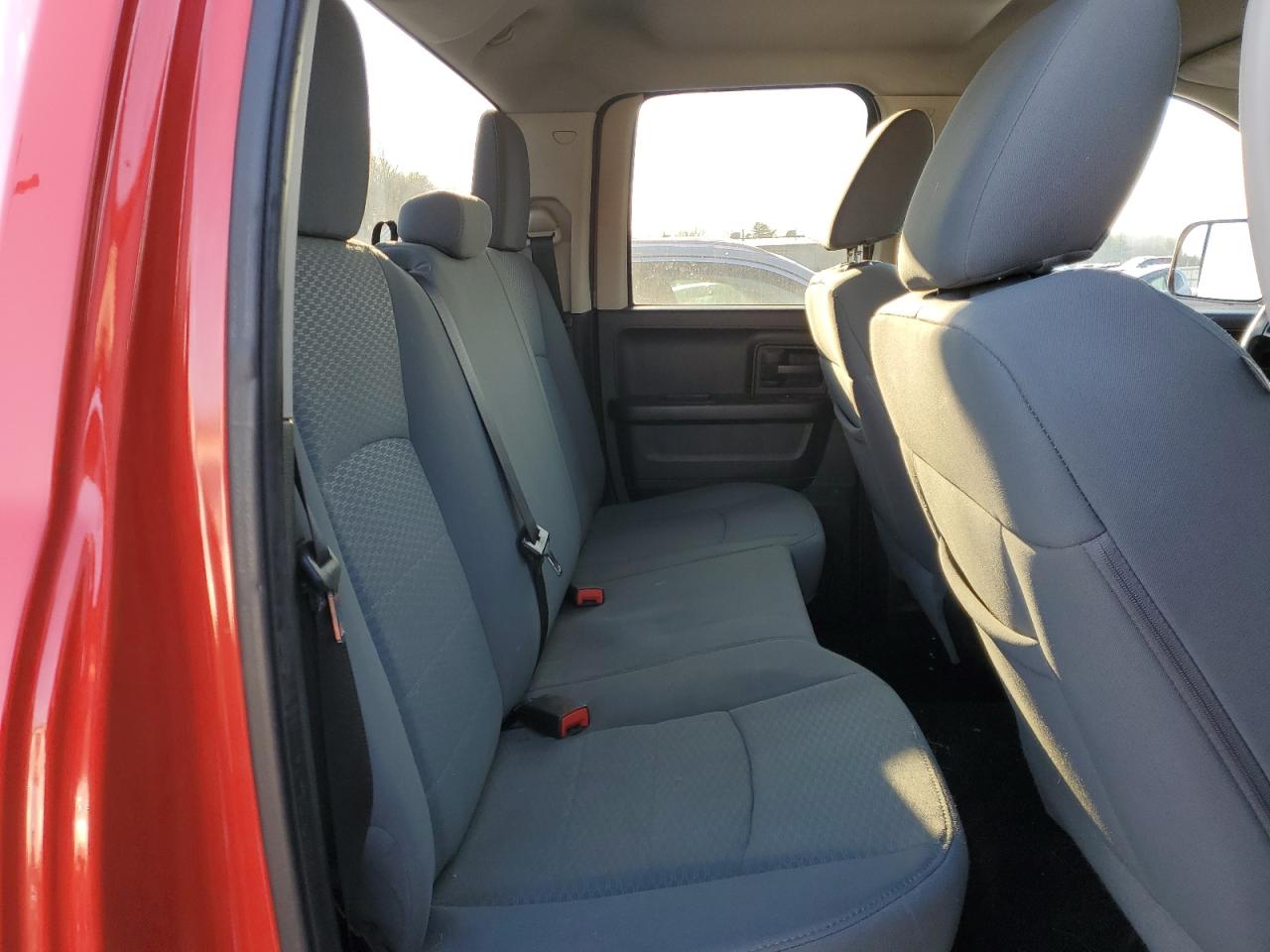 2013 RAM 1500 - Image 10