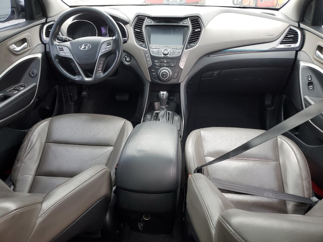 2016 Hyundai Santa Fe - Image 8
