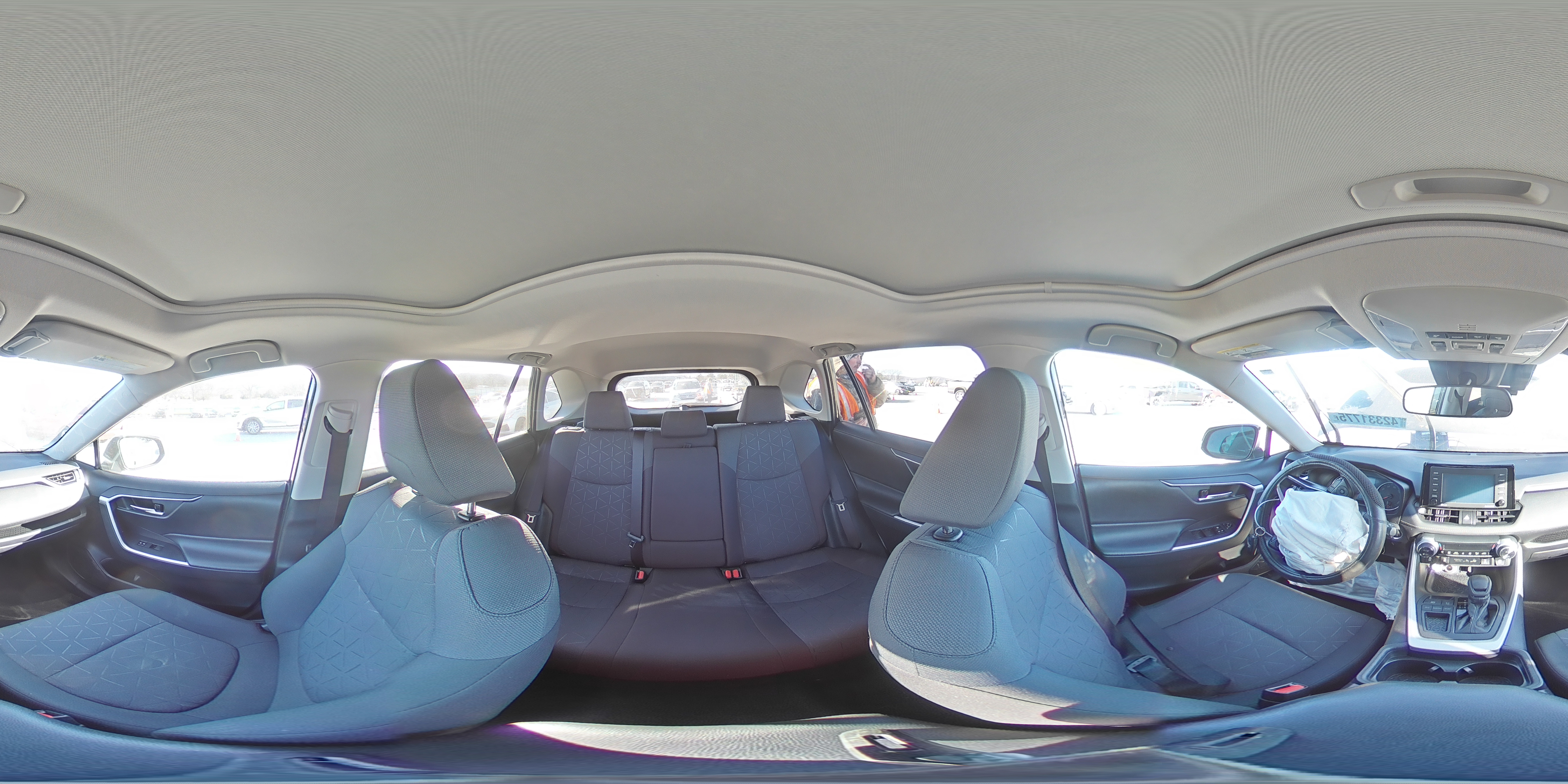 2020 Toyota RAV 4 - Image 13