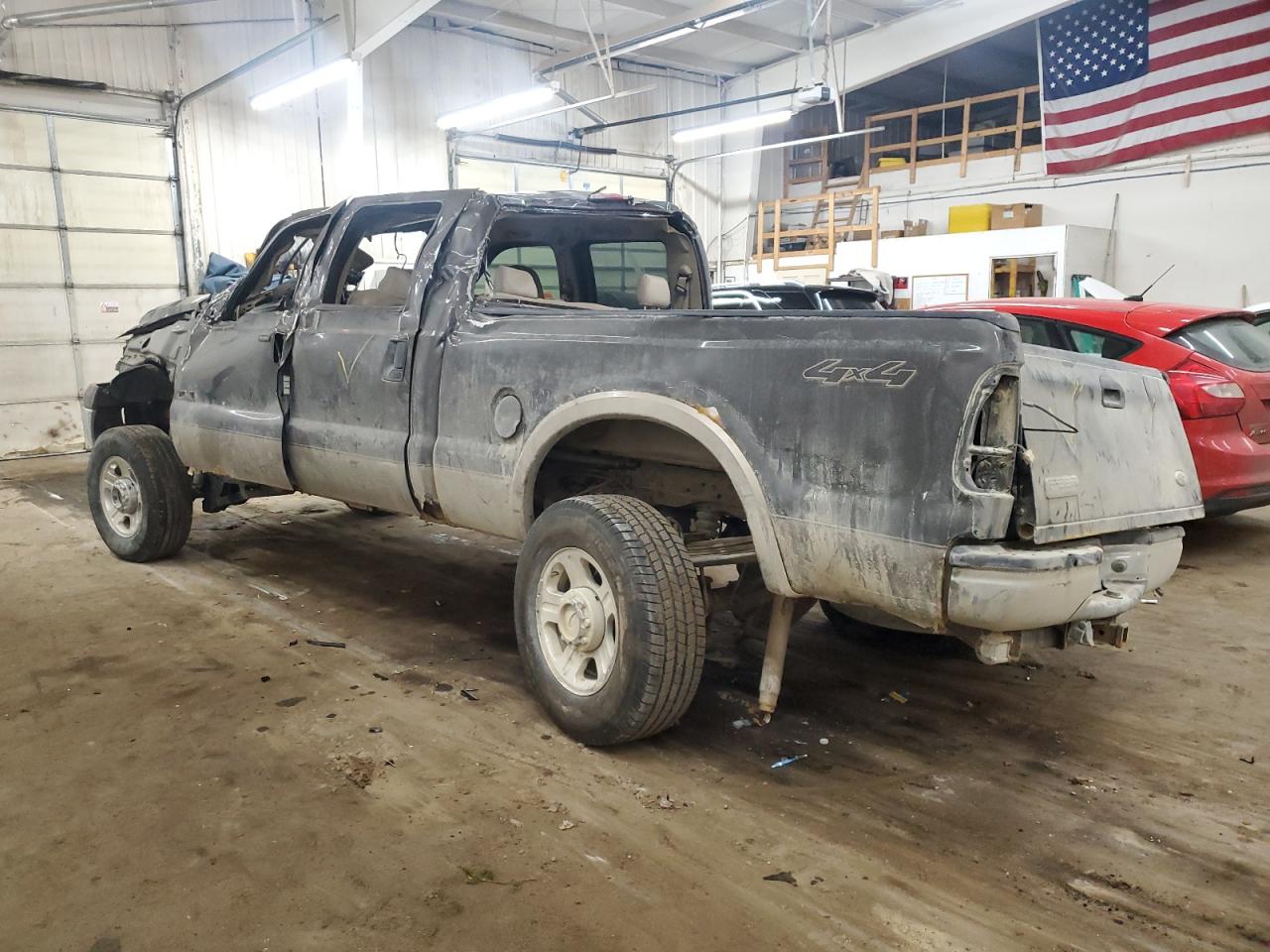 2005 Ford F350 - Image 2