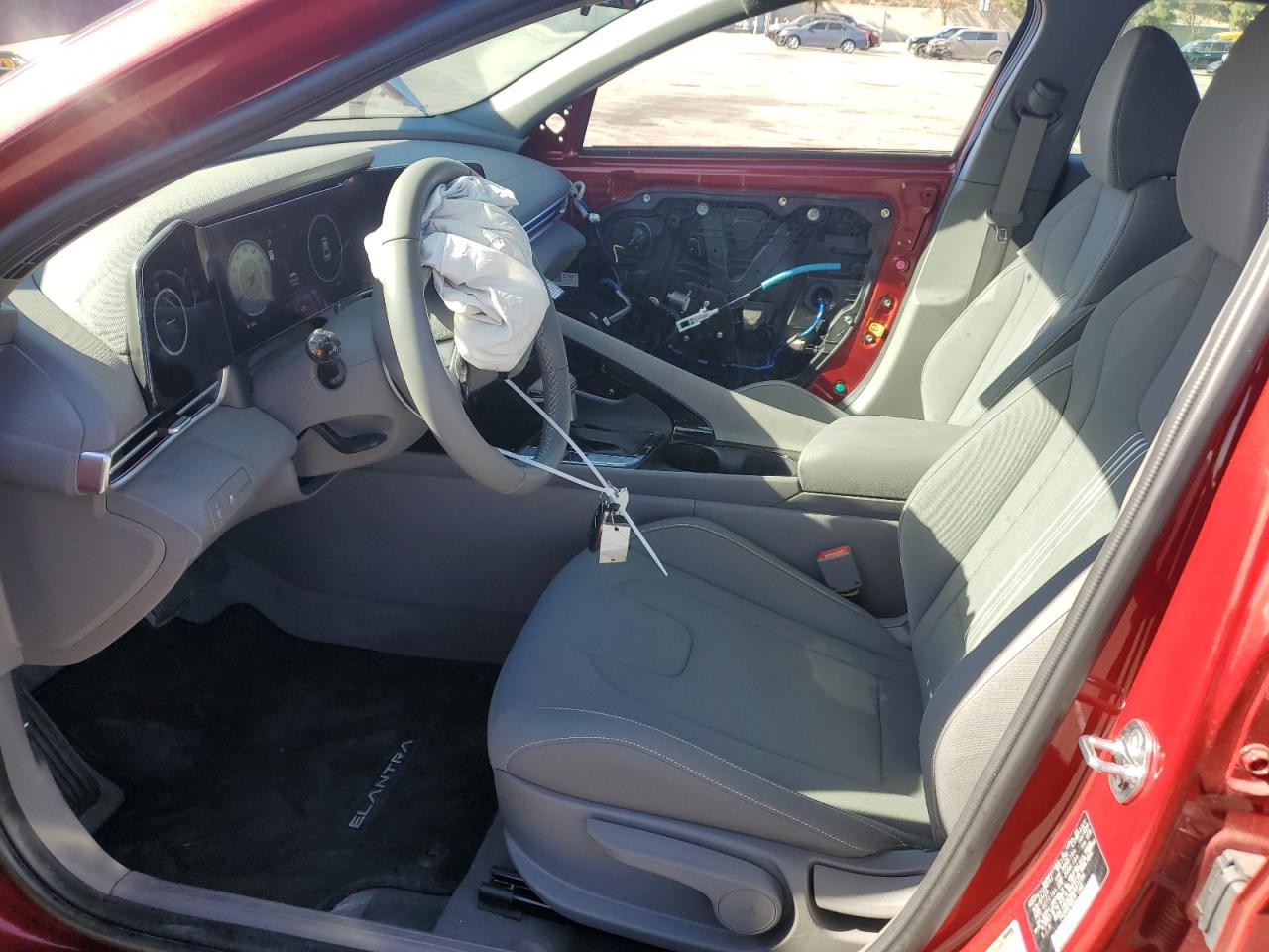 2024 Hyundai Elantra - Image 7