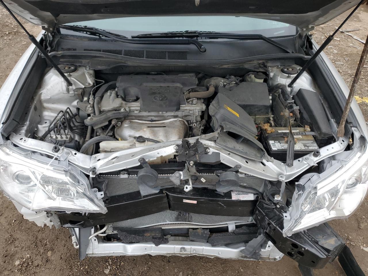 2014 Toyota Camry - Image 11