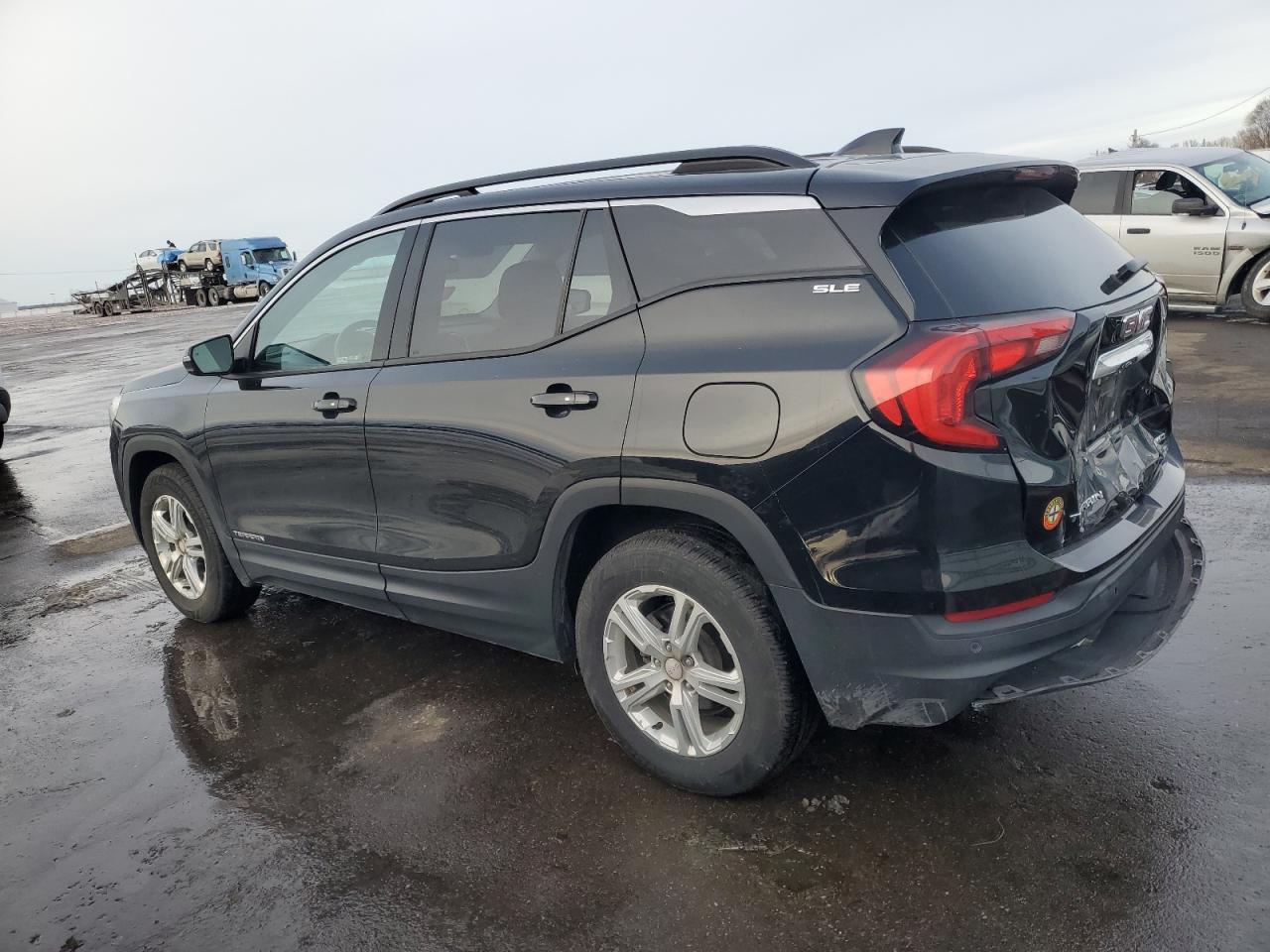 2019 GMC Terrain - Image 2