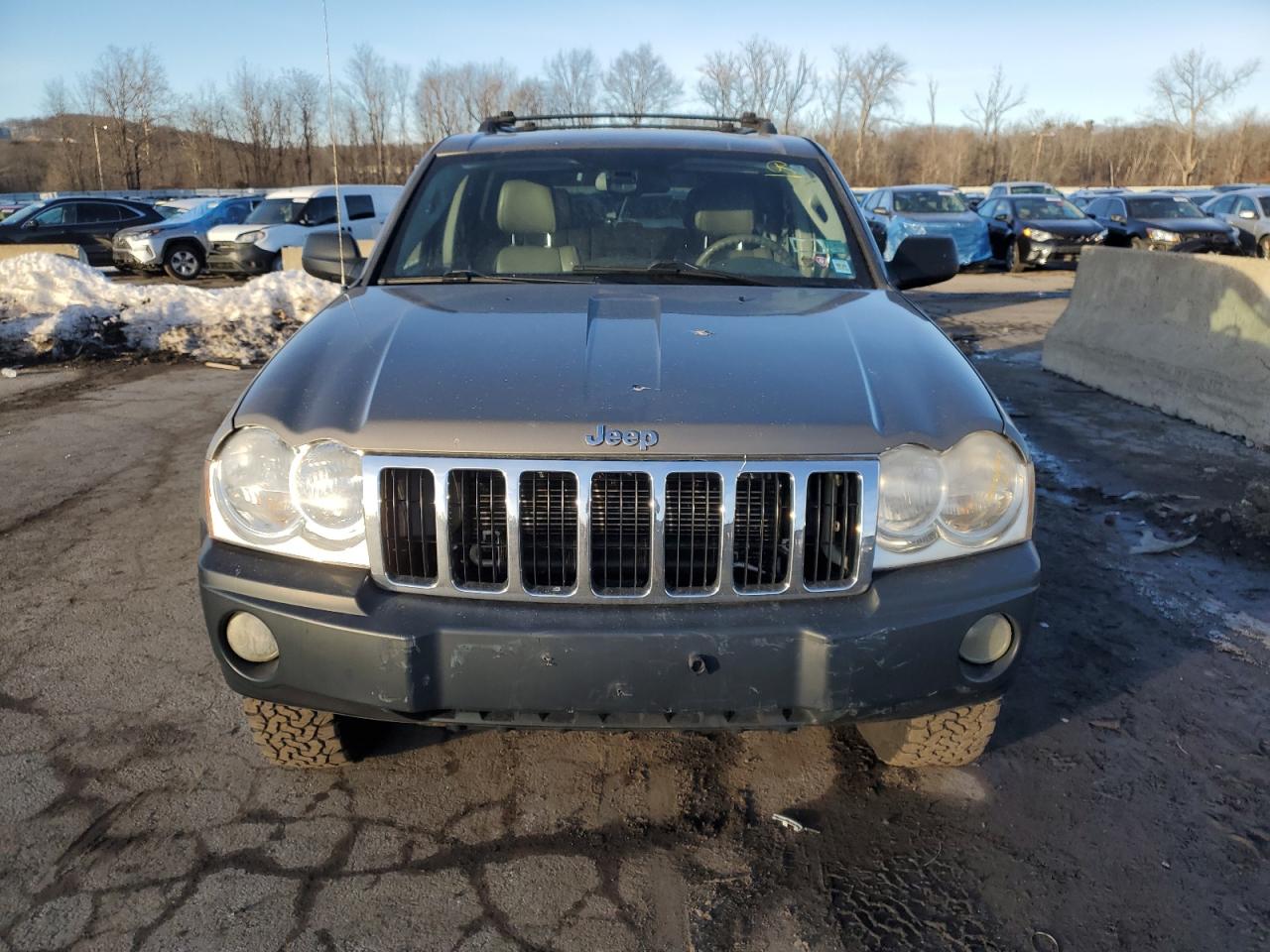 2006 Jeep Grand Cherokee - Image 5