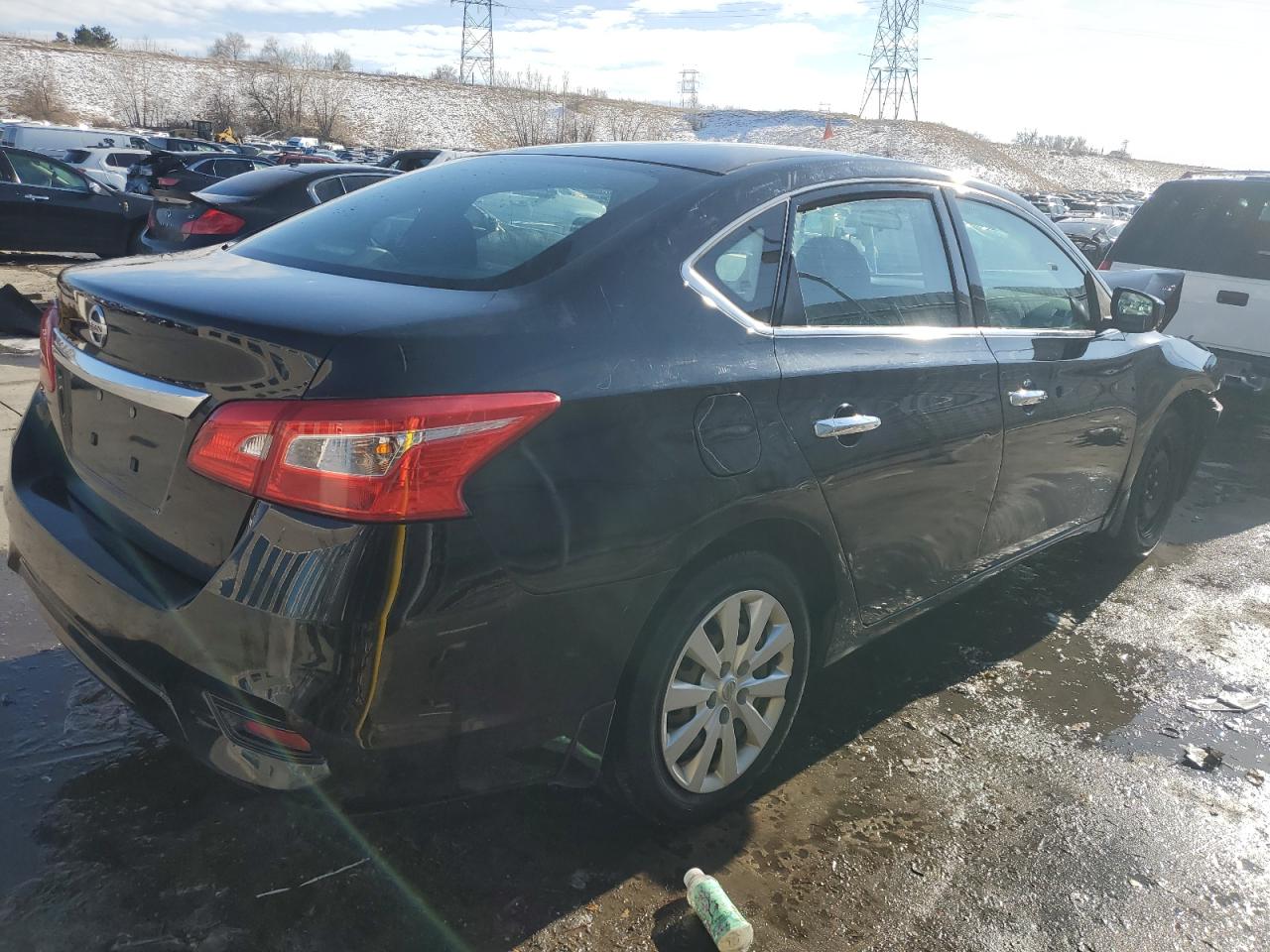 2017 Nissan Sentra - Image 3