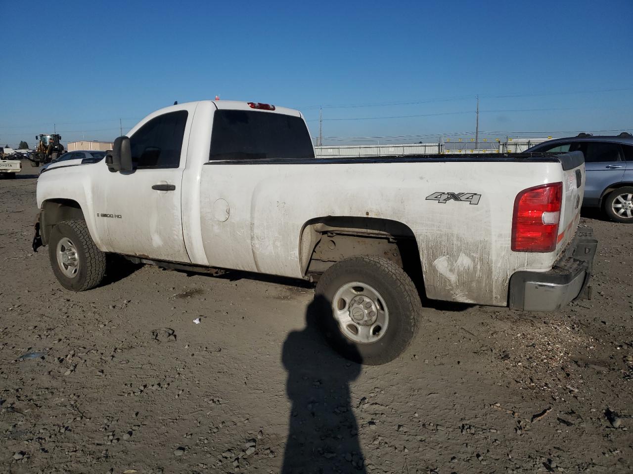2009 Chevrolet Silverado - Image 2
