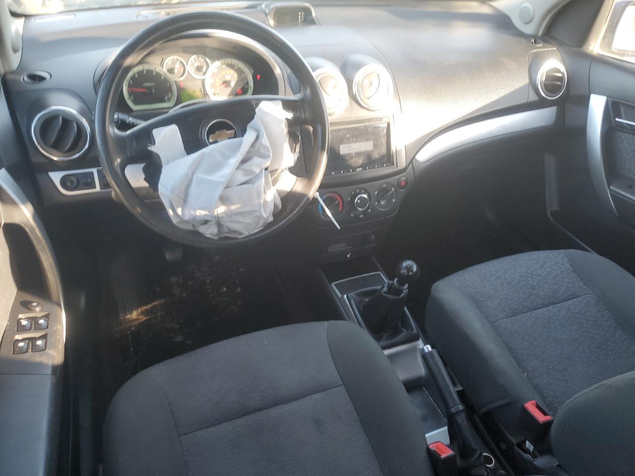 2010 Chevrolet Aveo - Image 8