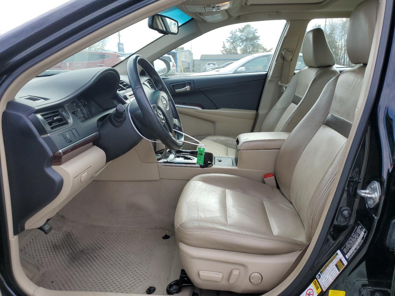 2014 Toyota Camry - Image 7