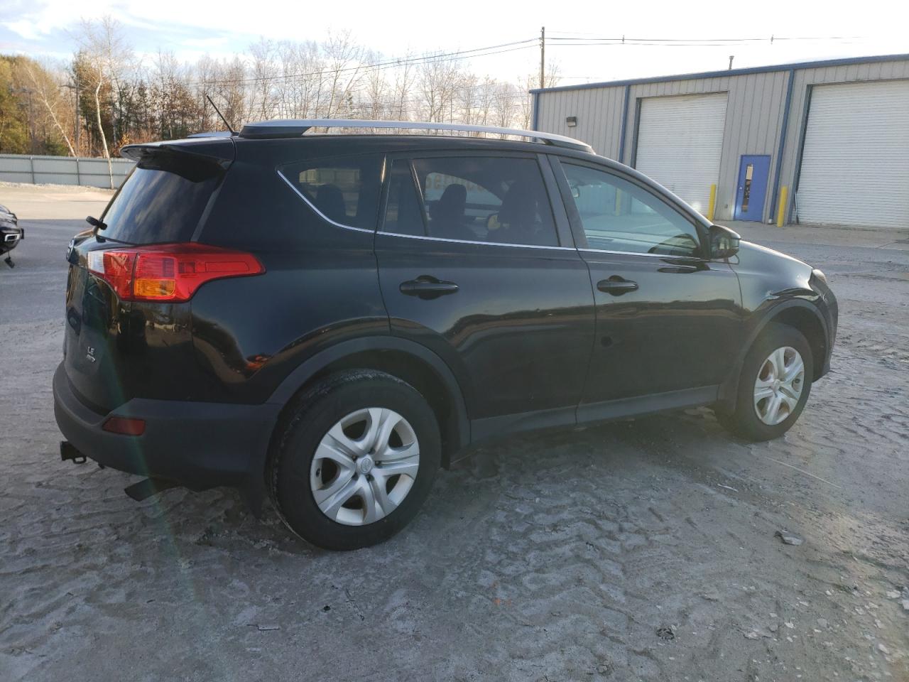 VIN 2T3BFREV2FW246648 2015 TOYOTA RAV4 no.3