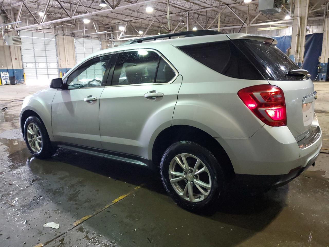 2016 Chevrolet Equinox - Image 2