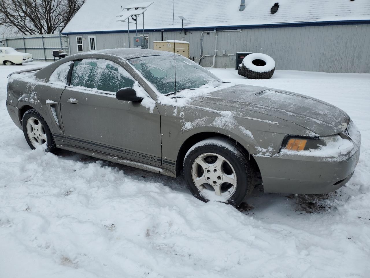 2001 Ford Mustang - Image 4