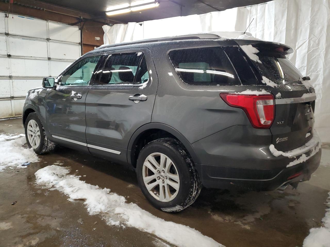2018 Ford Explorer - Image 2