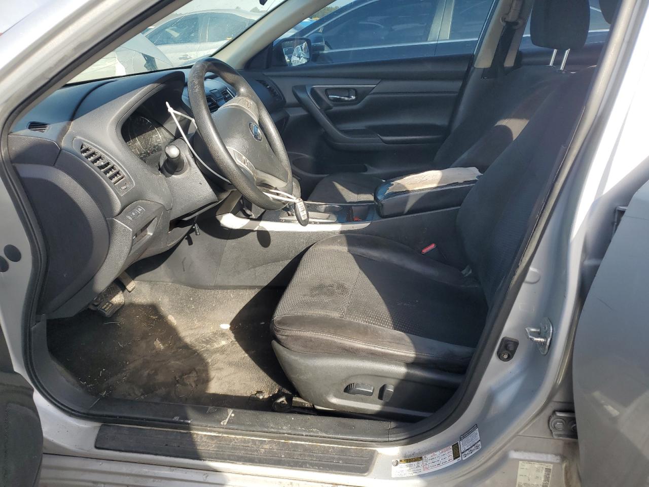 2015 Nissan Altima - Image 7