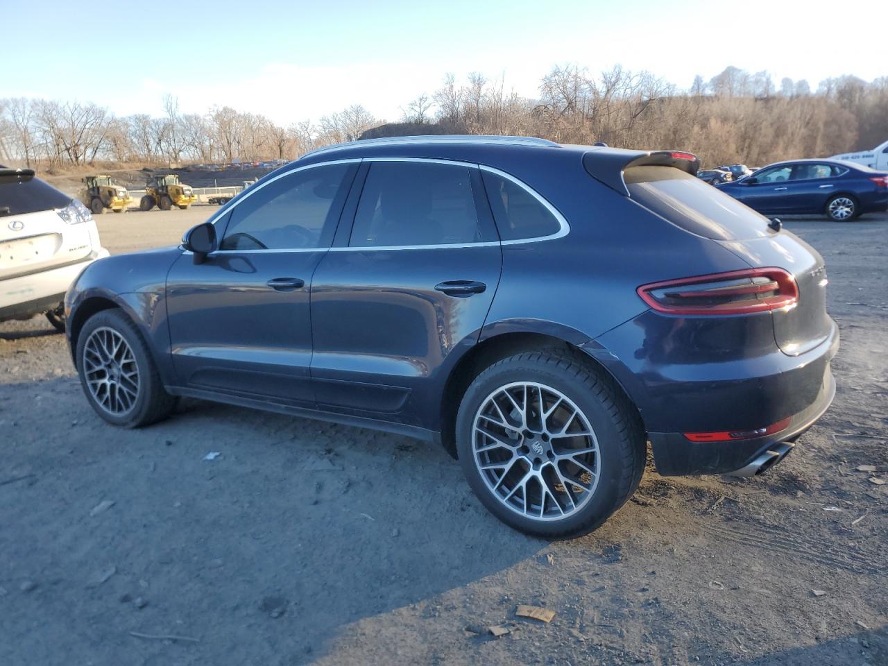 VIN WP1AB2A59GLB54668 2016 PORSCHE MACAN no.2