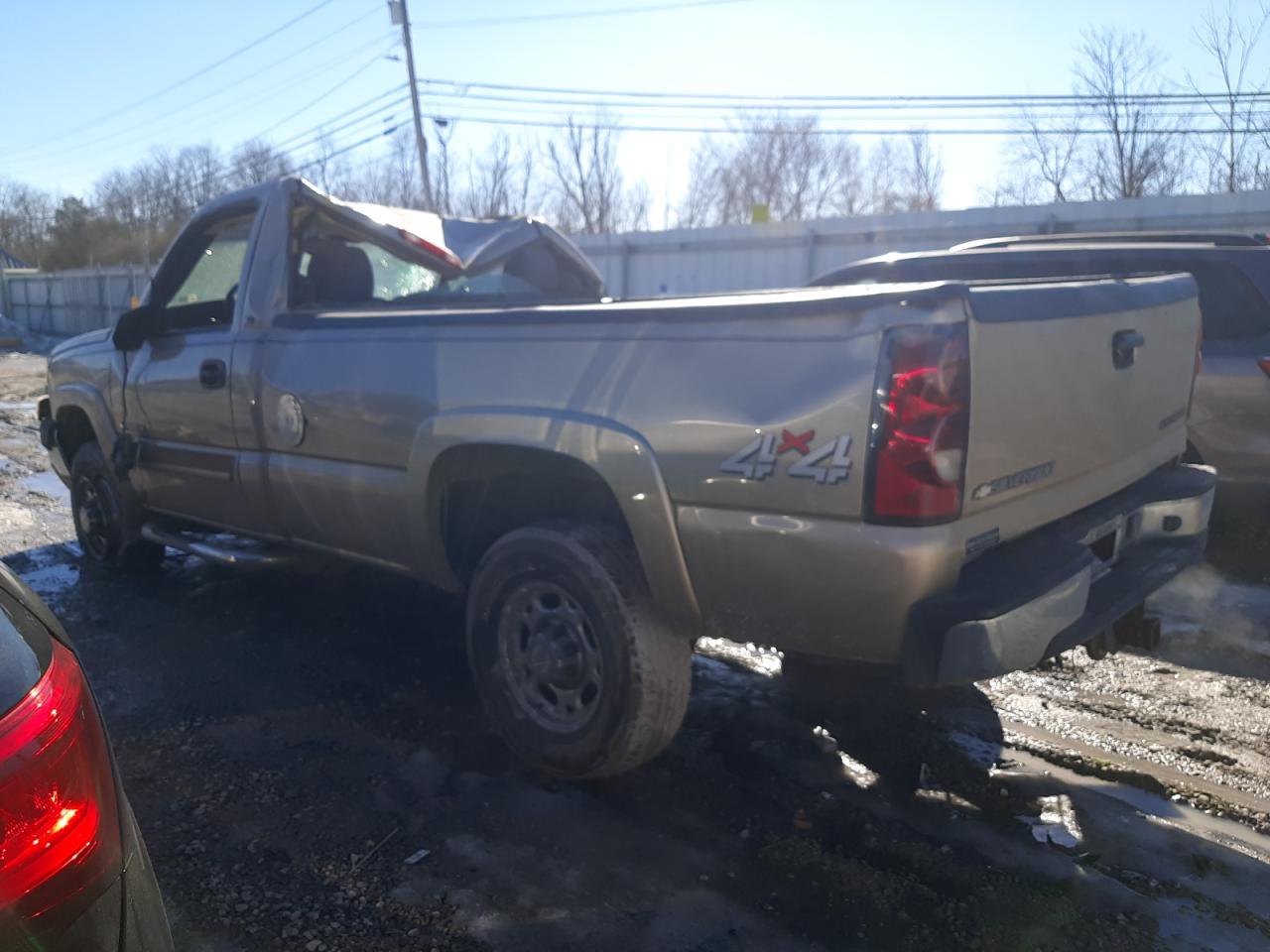 2004 Chevrolet Silverado - Image 2