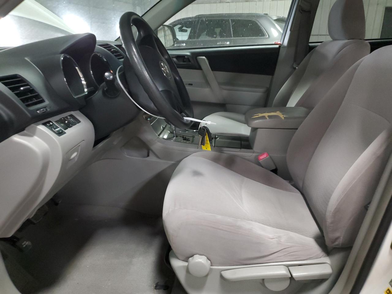 2010 Toyota Highlander - Image 7