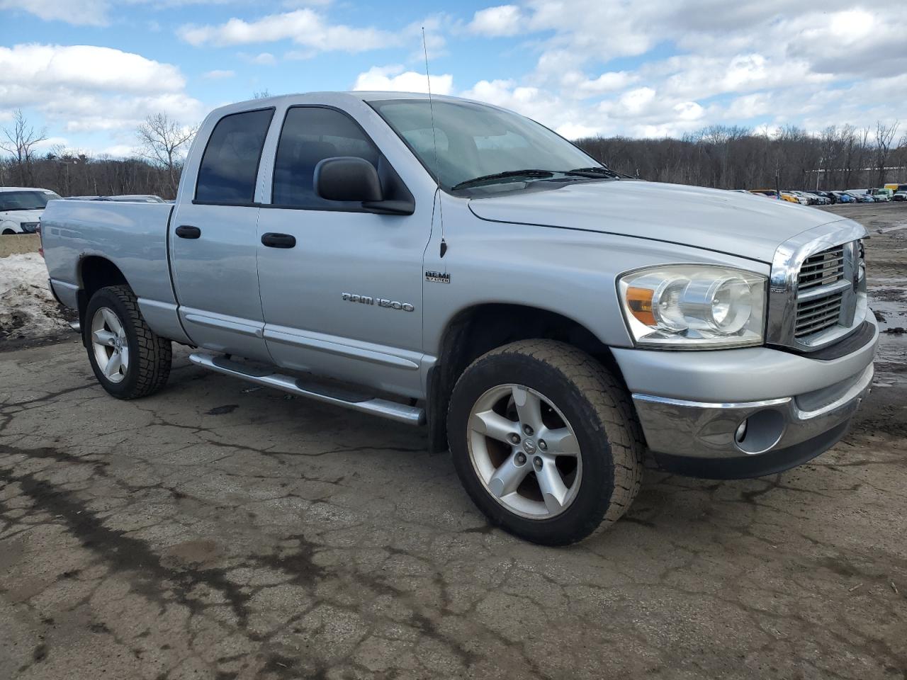 2007 Dodge RAM - Image 4
