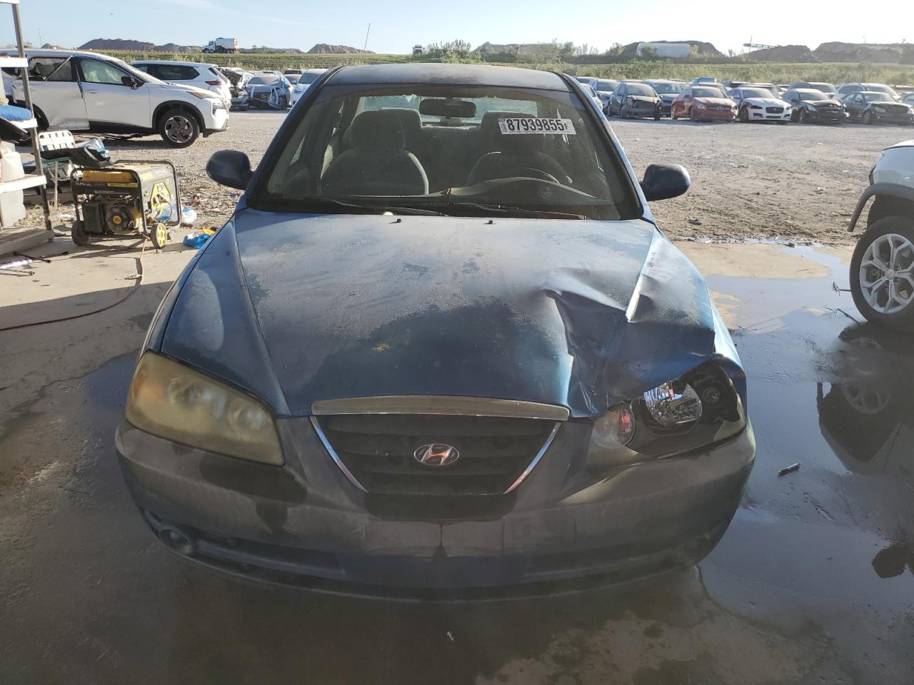 2004 Hyundai Elantra - Image 5