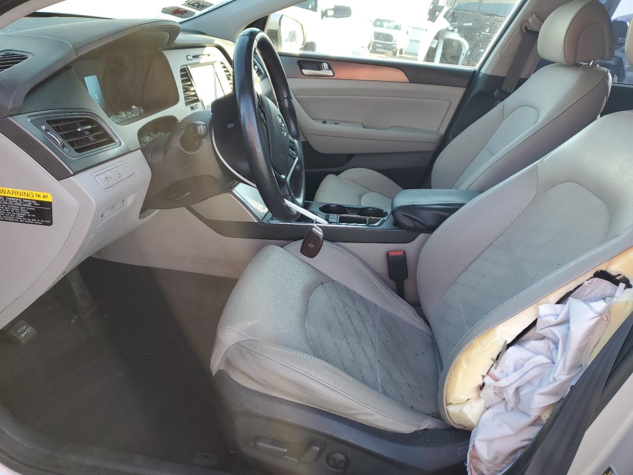 2016 Hyundai Sonata - Image 7