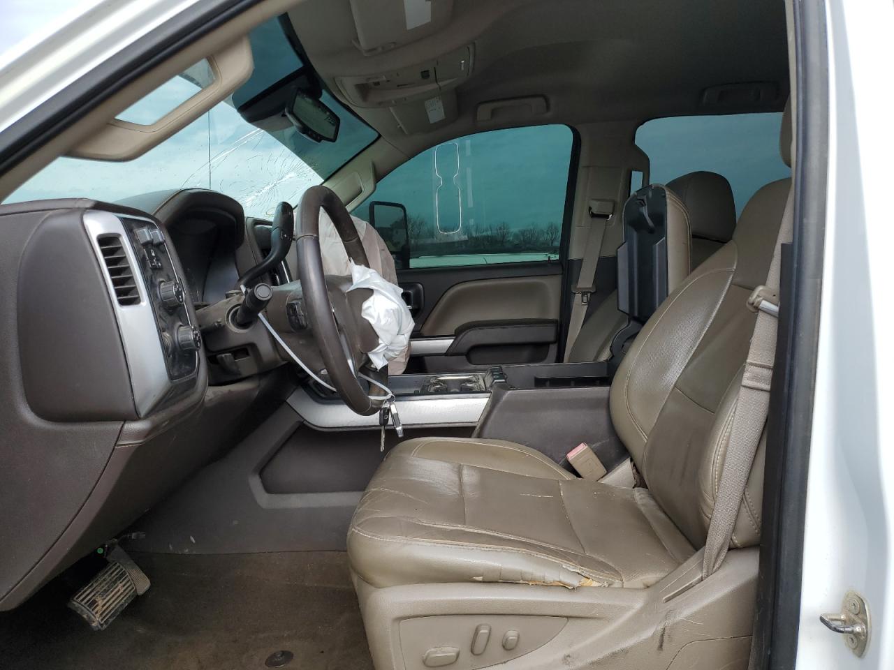 2015 Chevrolet Silverado - Image 7
