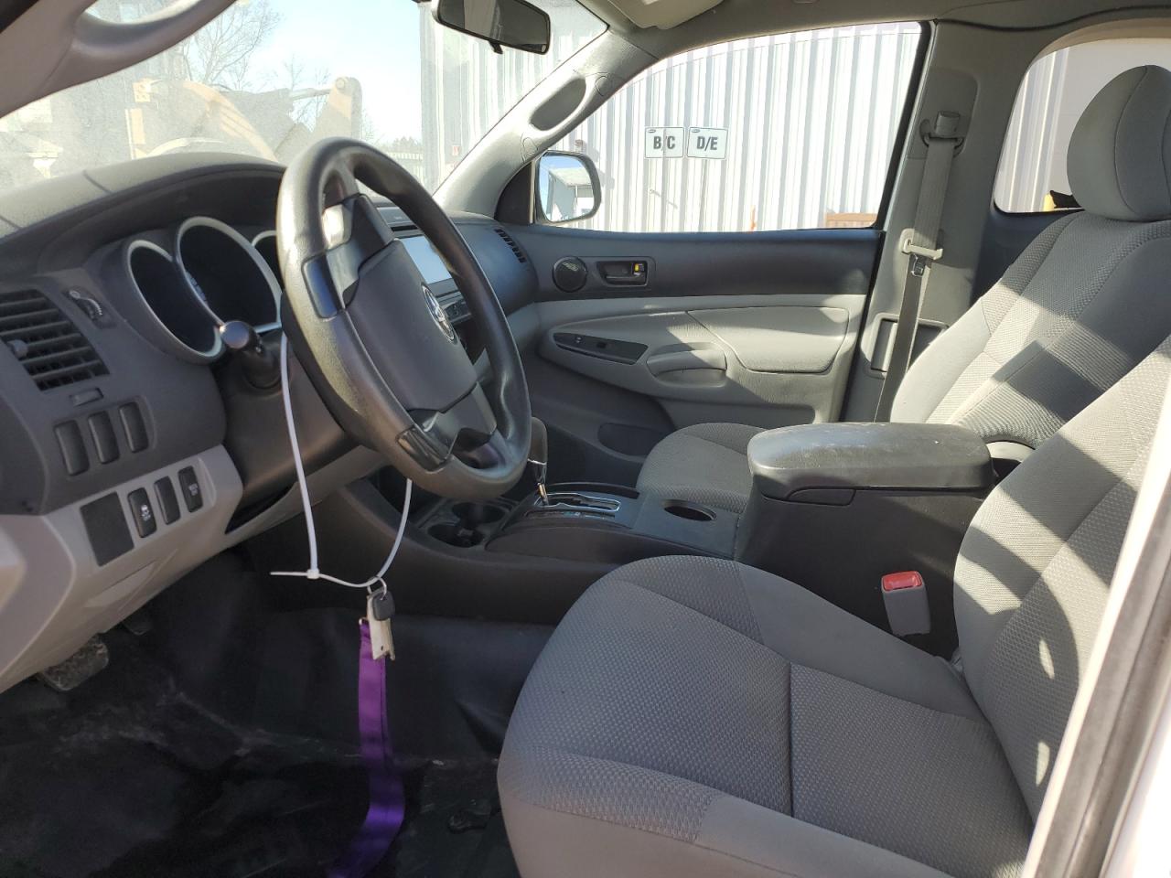 2013 Toyota Tacoma - Image 7