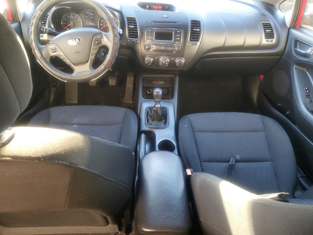 2016 Kia Forte - Image 8