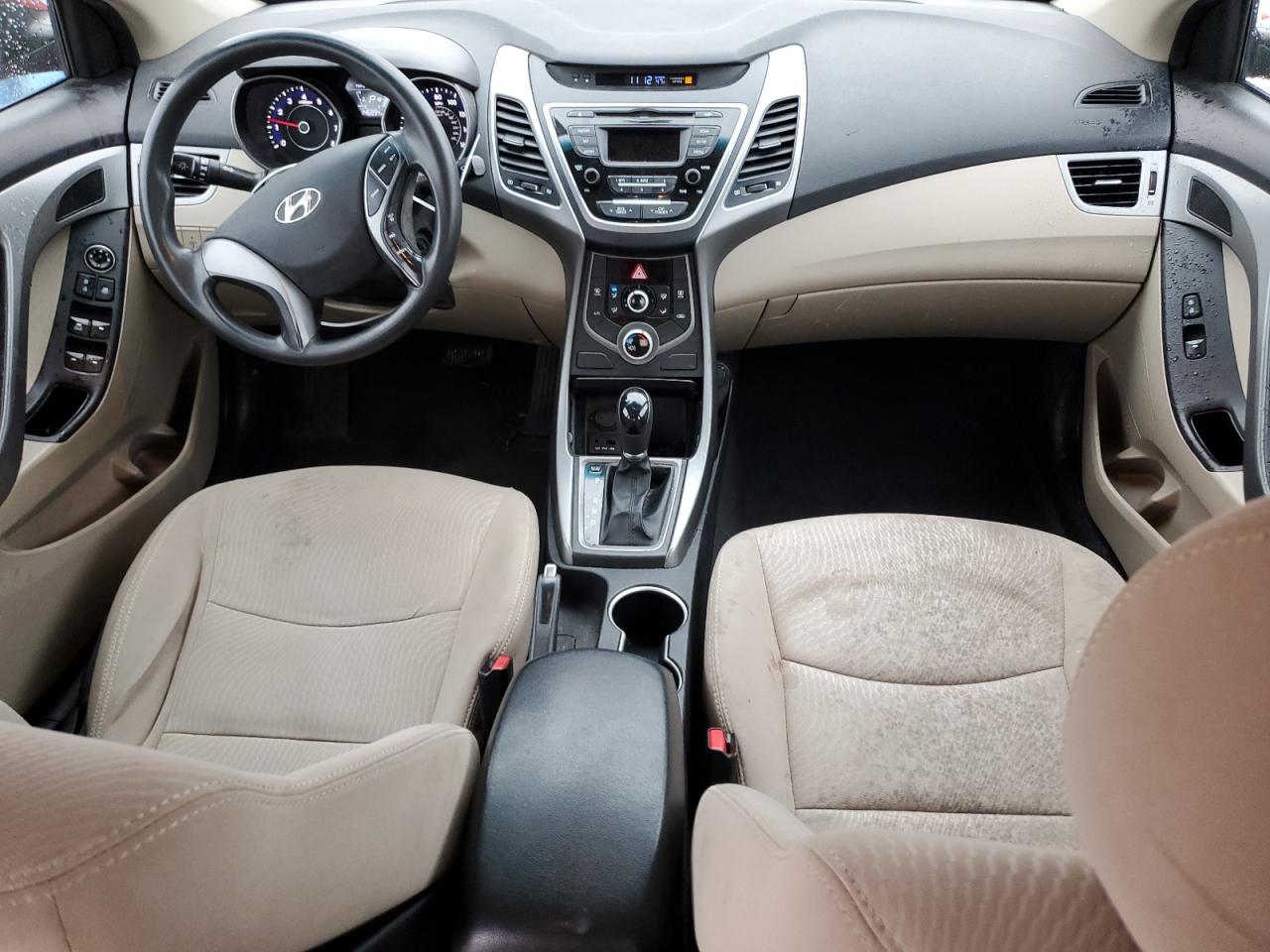 2014 Hyundai Elantra - Image 8