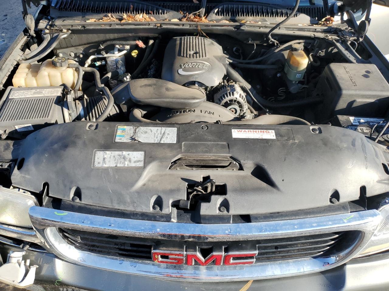 2002 GMC Sierra - Image 11
