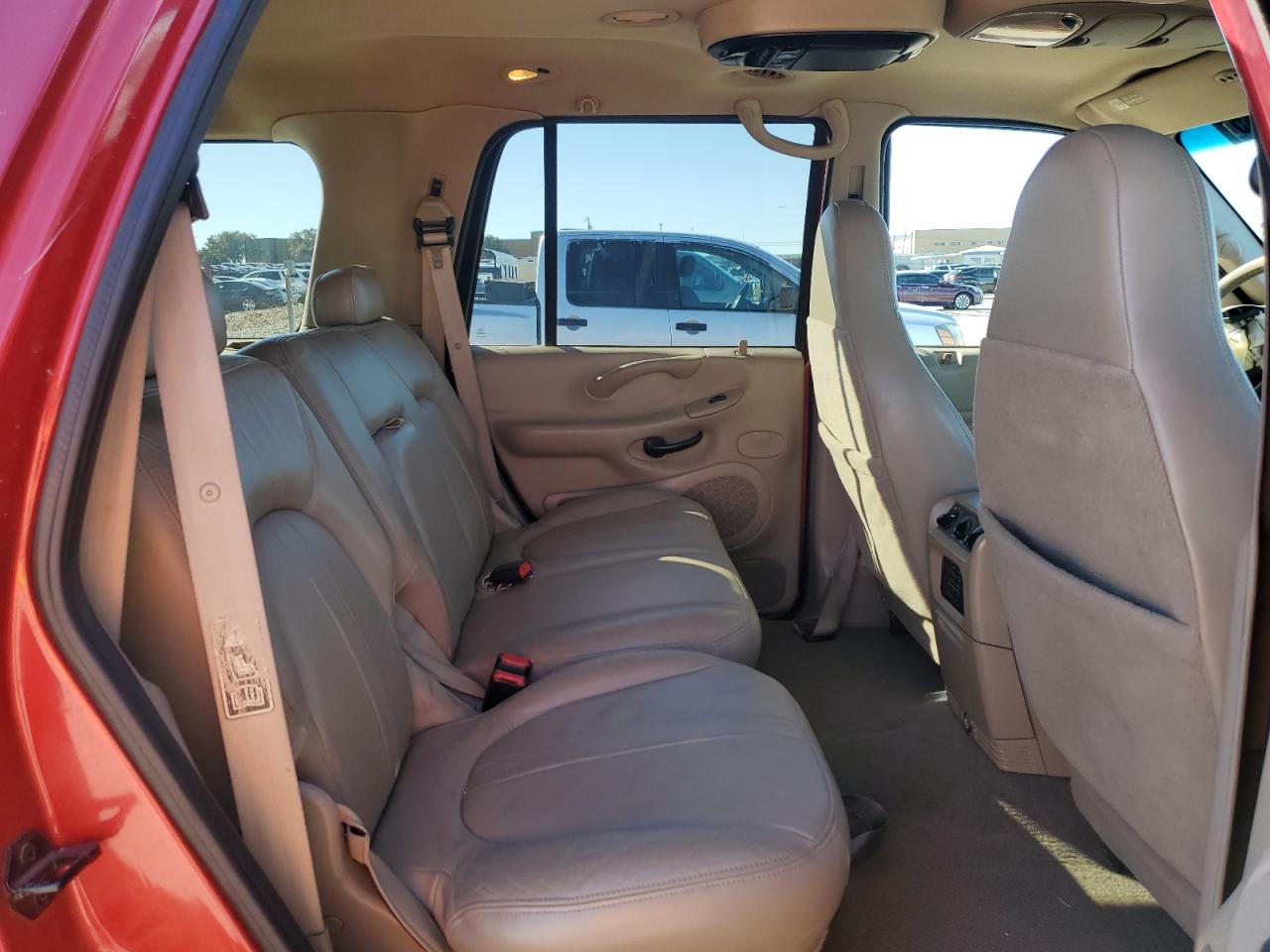 2001 Ford Expedition - Image 11