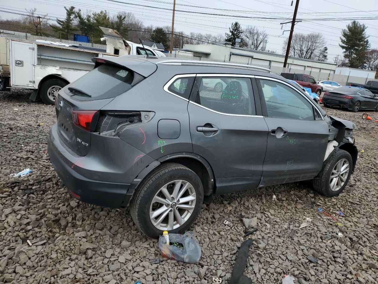 2019 Nissan Rogue - Image 3