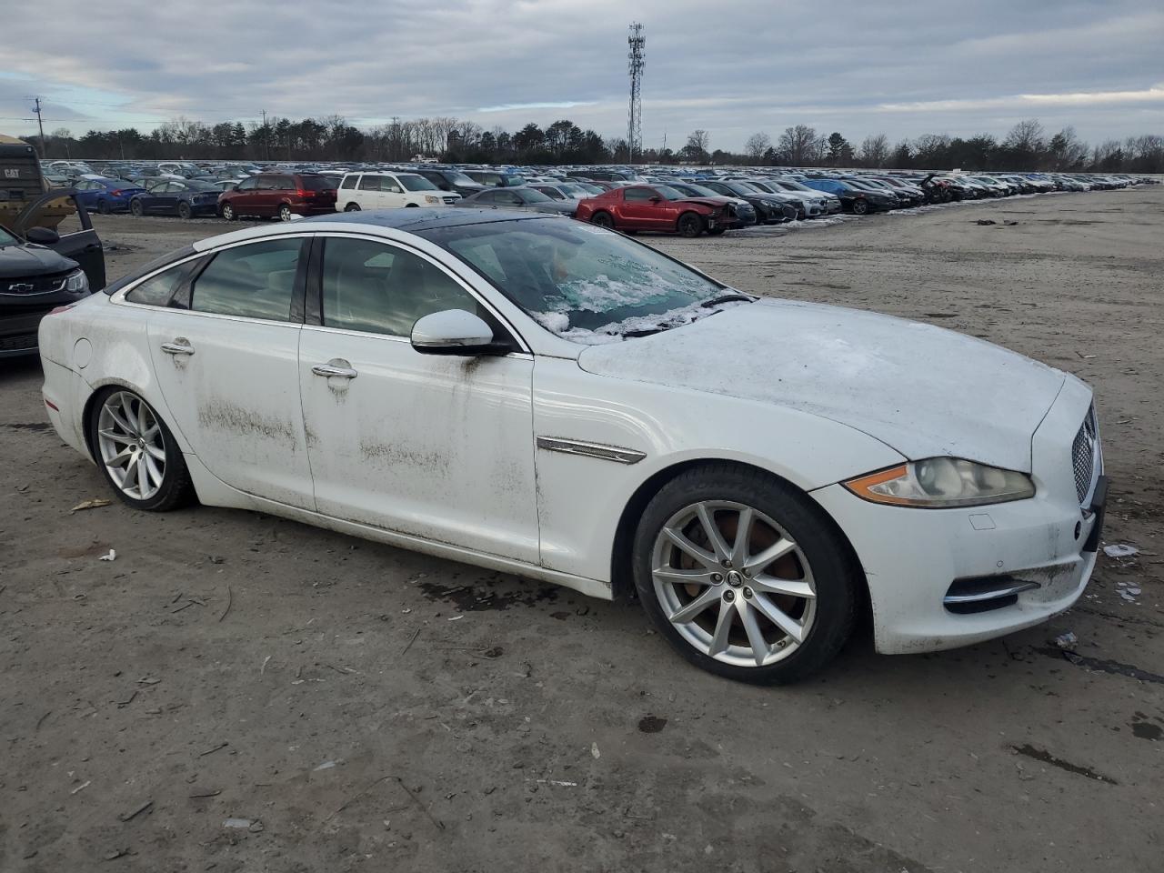 2013 Jaguar XJ - Image 4