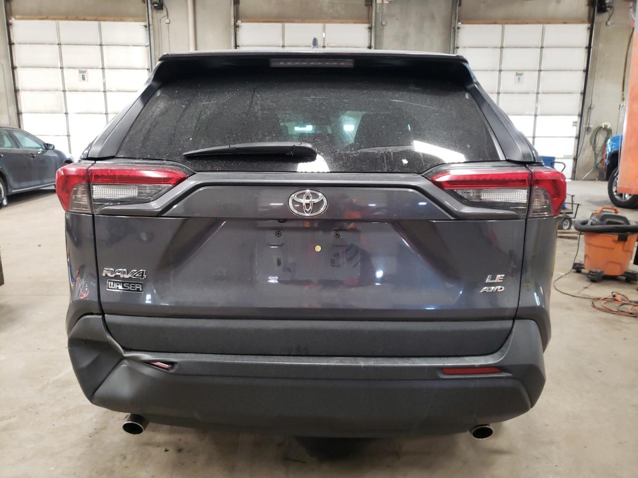 2020 Toyota RAV 4 - Image 6