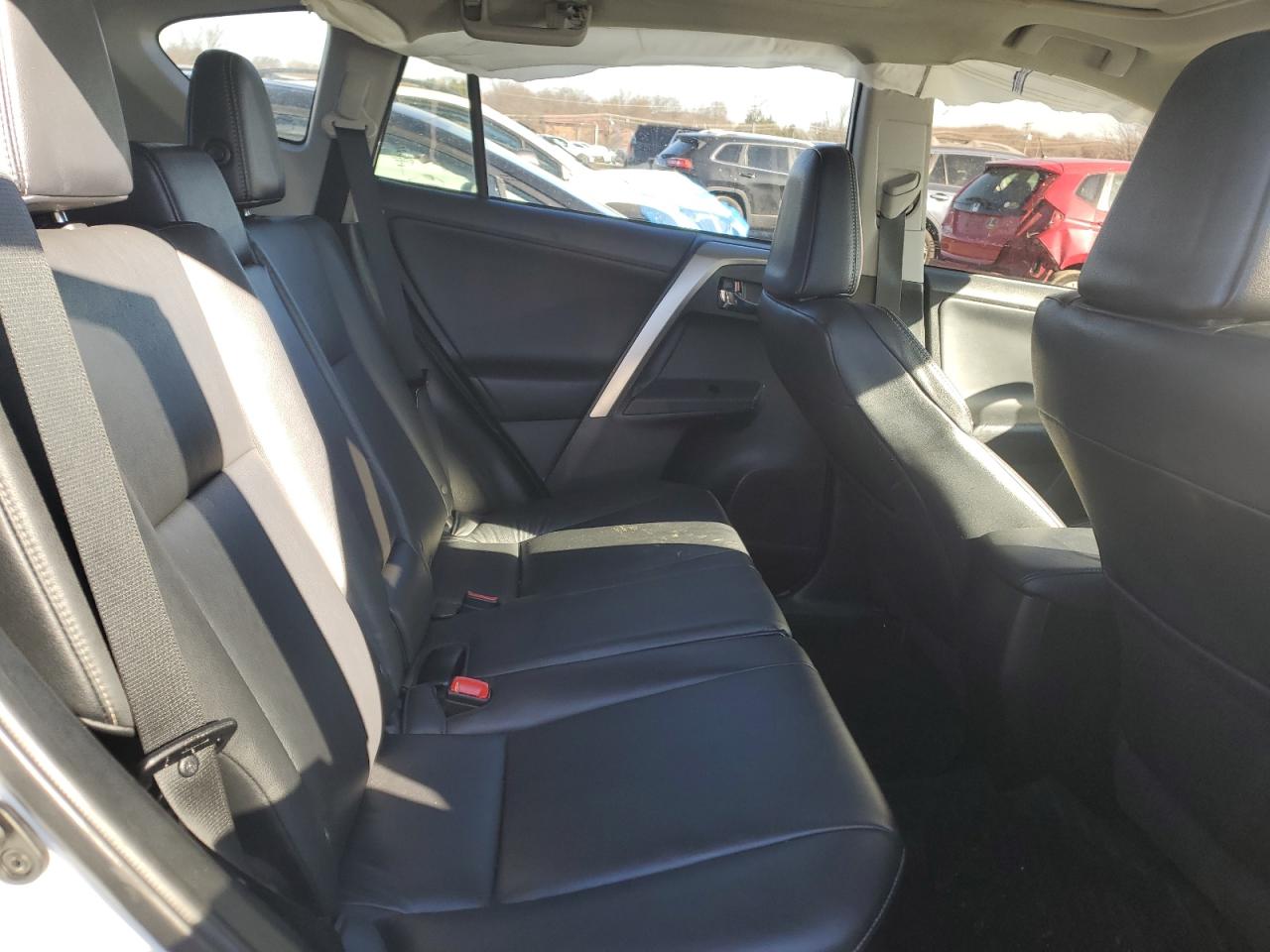 2014 Toyota RAV 4 - Image 11