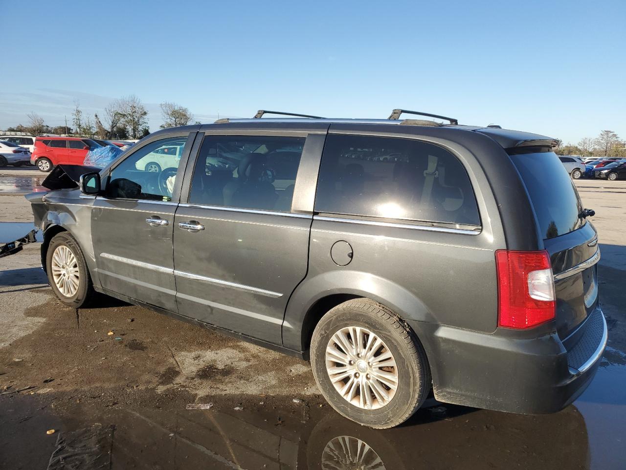 2012 Chrysler Town & Country - Image 2