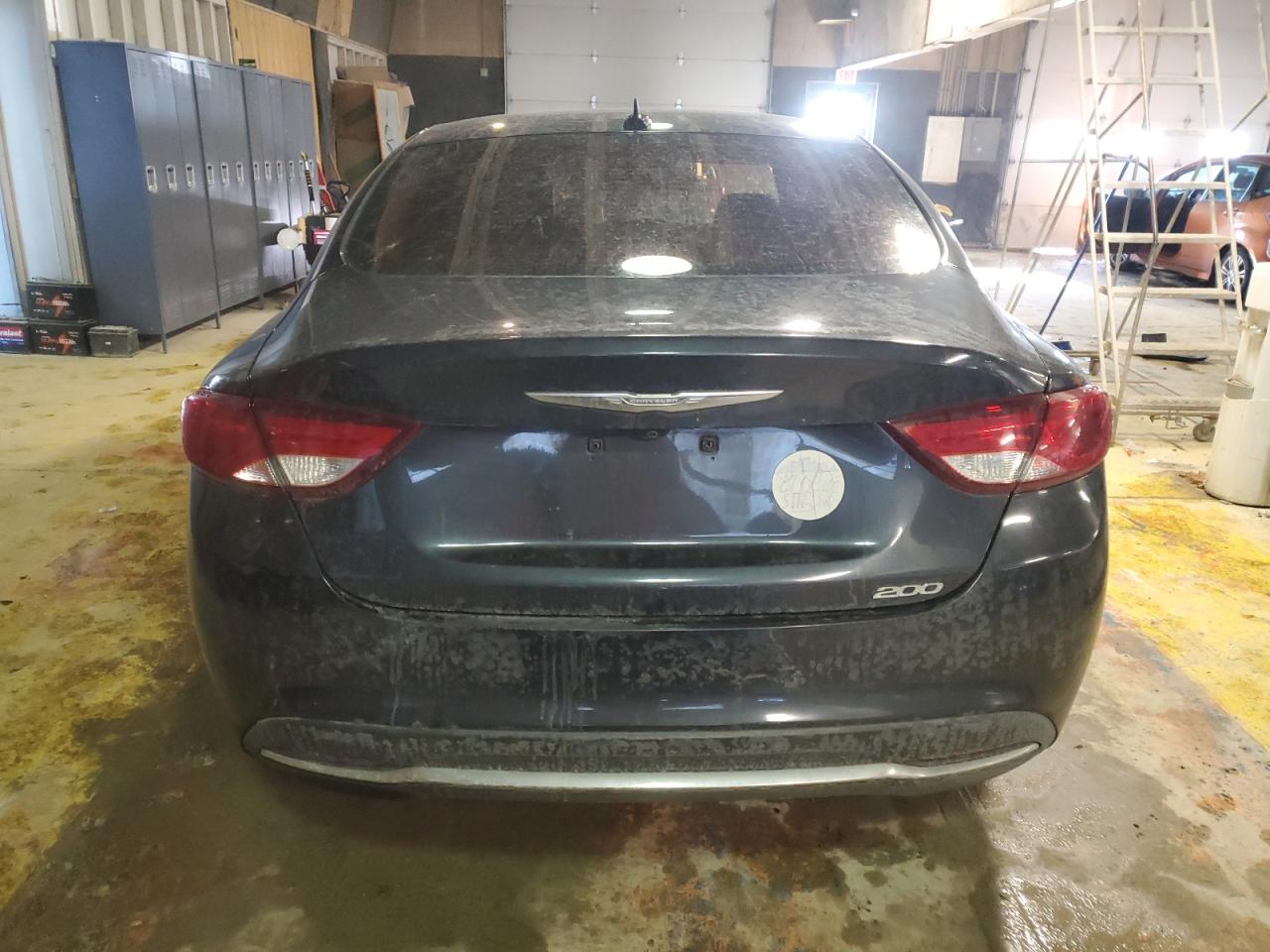 2016 Chrysler 200 - Image 6