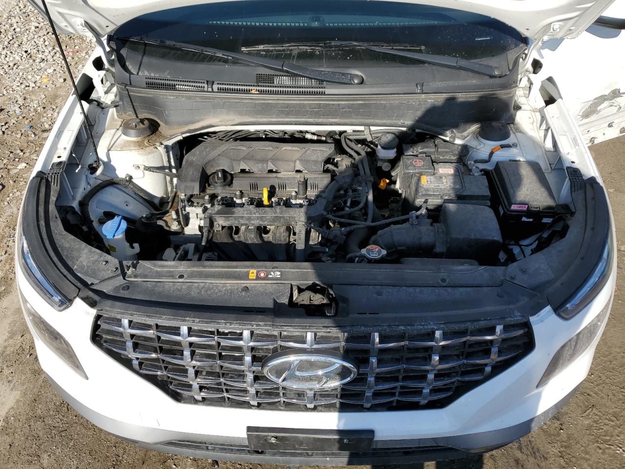 2022 Hyundai Venue - Image 12