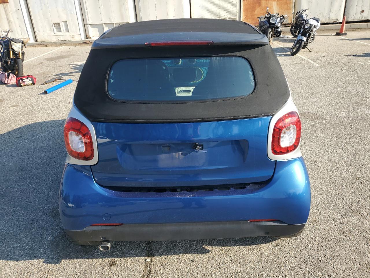 2017 Smart Fortwo - Image 10