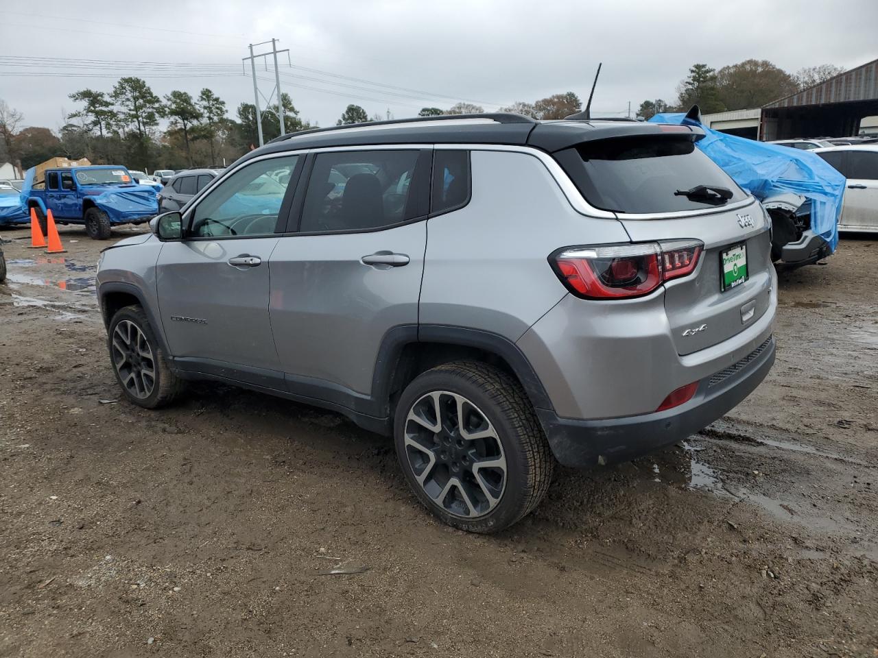 2017 Jeep Compass - Image 2