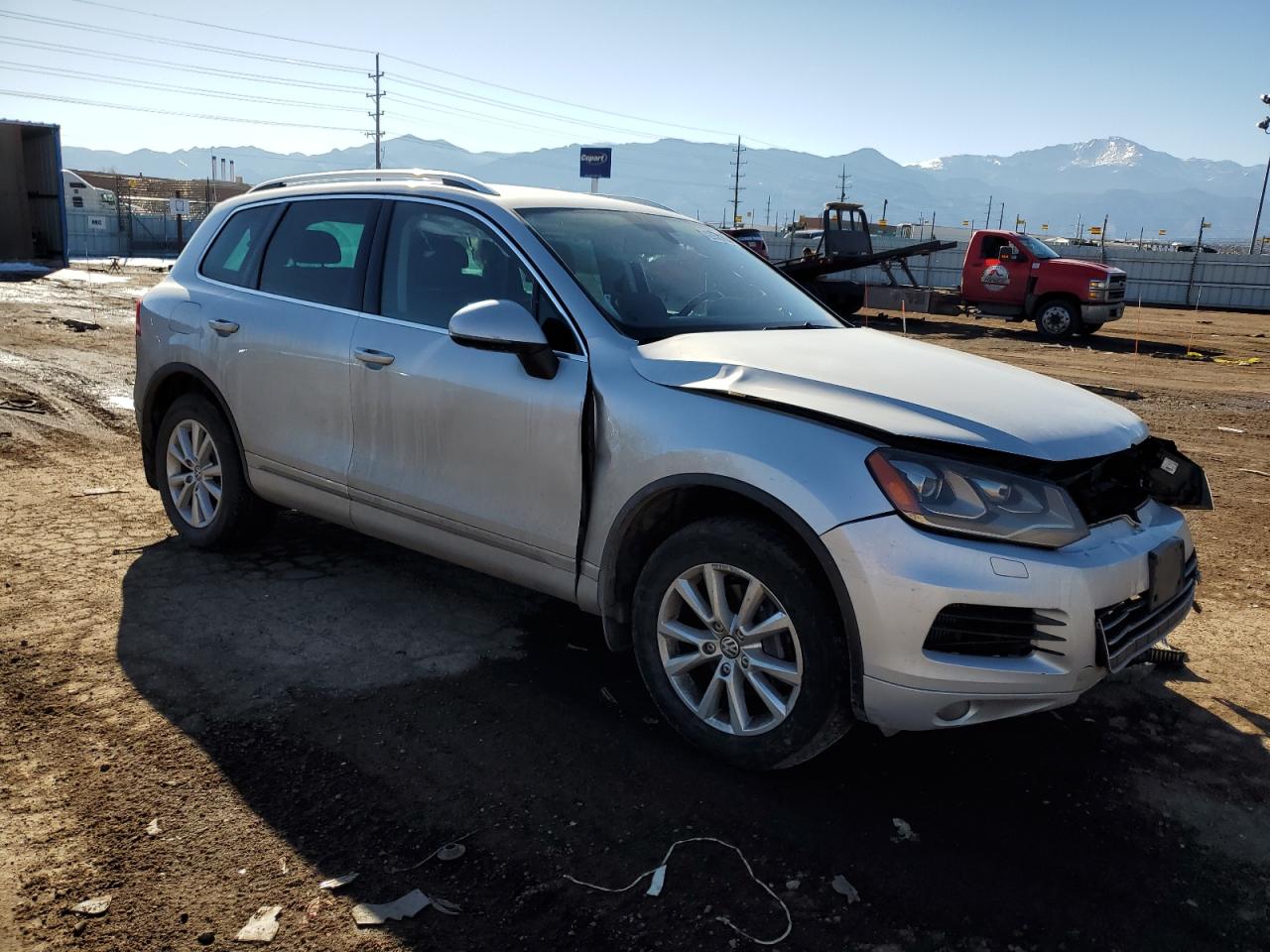 2014 Volkswagen Touareg - Image 4